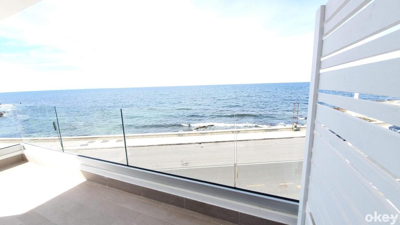 Villa Mediterranea Apartments - Seaview, Pool & Garden Бари Екстериор снимка