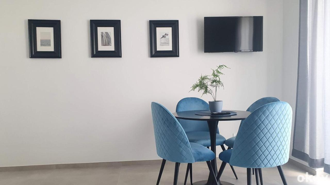 Villa Mediterranea Apartments - Seaview, Pool & Garden Бари Екстериор снимка