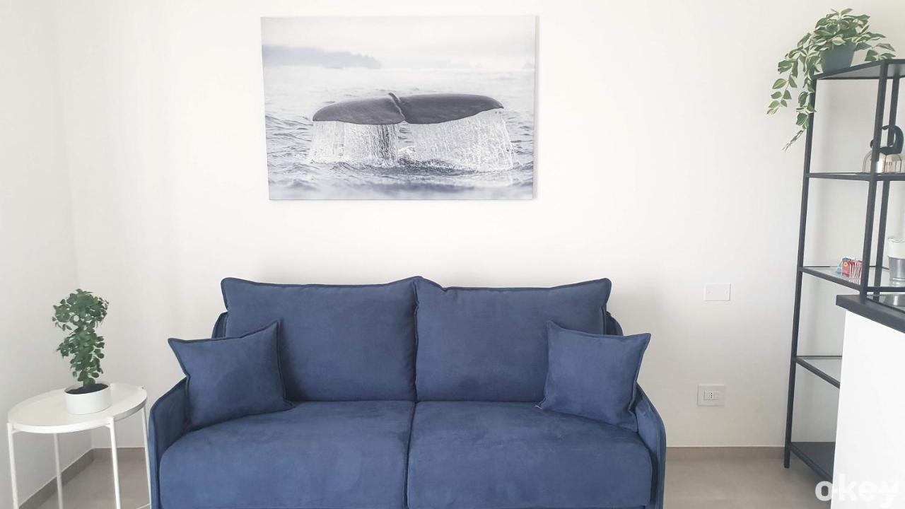 Villa Mediterranea Apartments - Seaview, Pool & Garden Бари Екстериор снимка