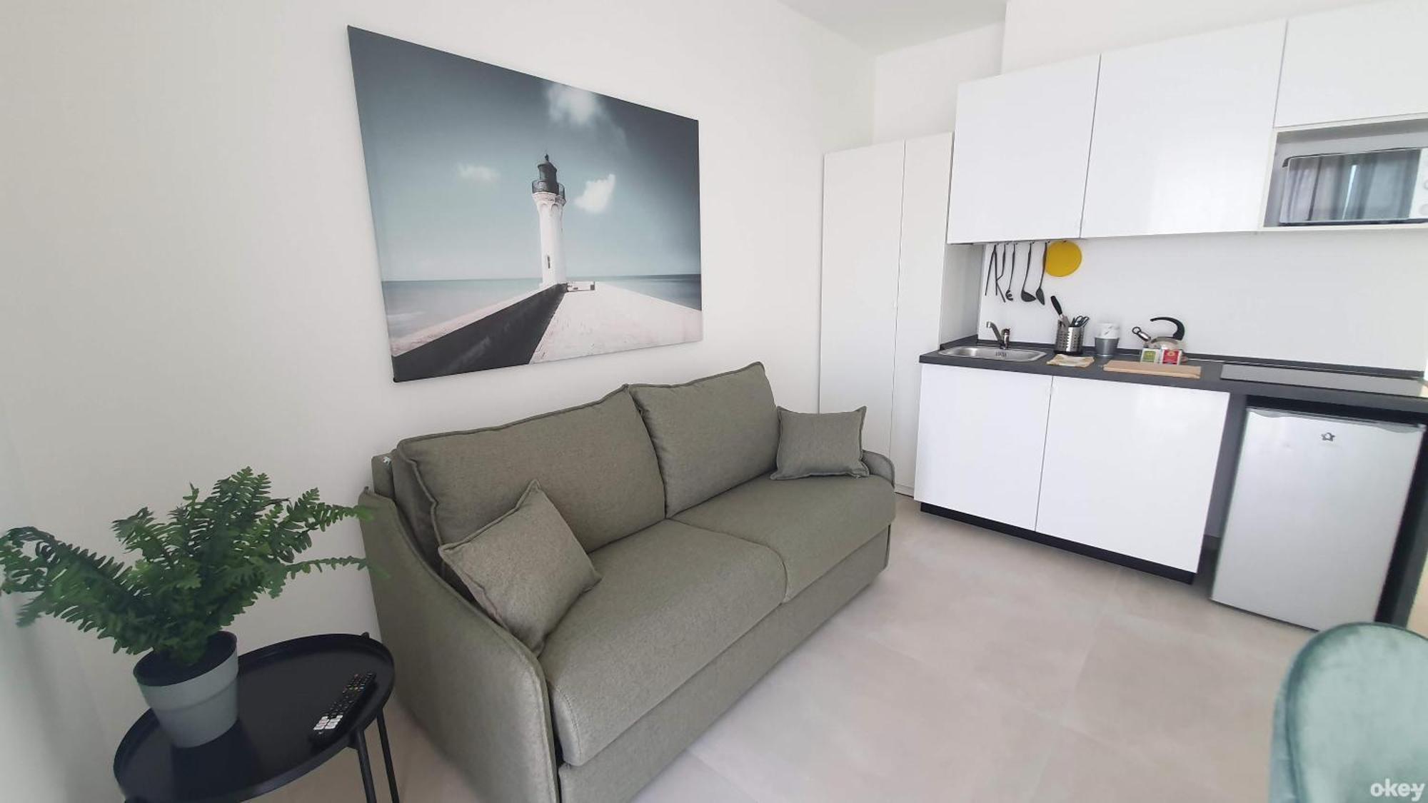 Villa Mediterranea Apartments - Seaview, Pool & Garden Бари Екстериор снимка