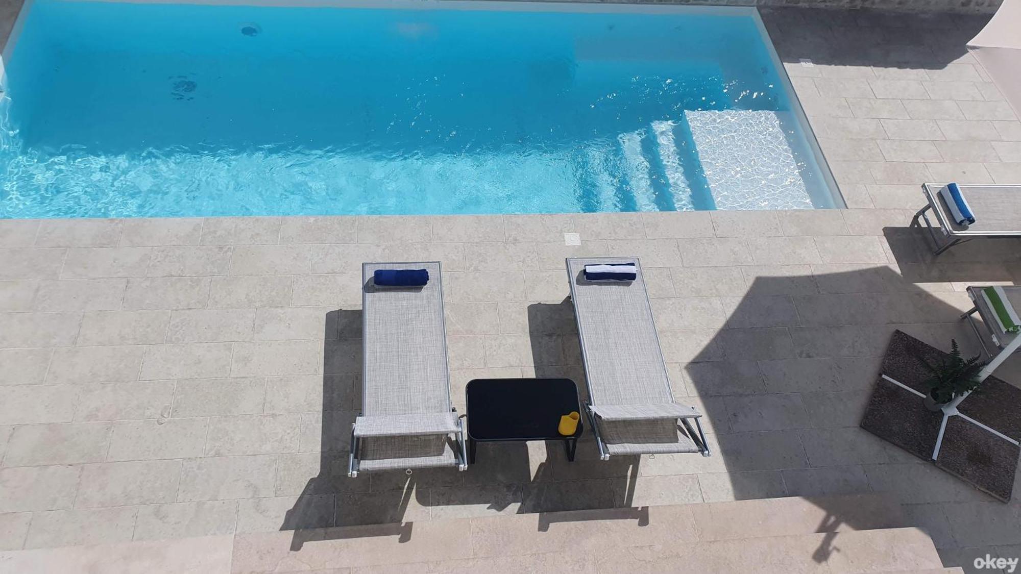 Villa Mediterranea Apartments - Seaview, Pool & Garden Бари Екстериор снимка