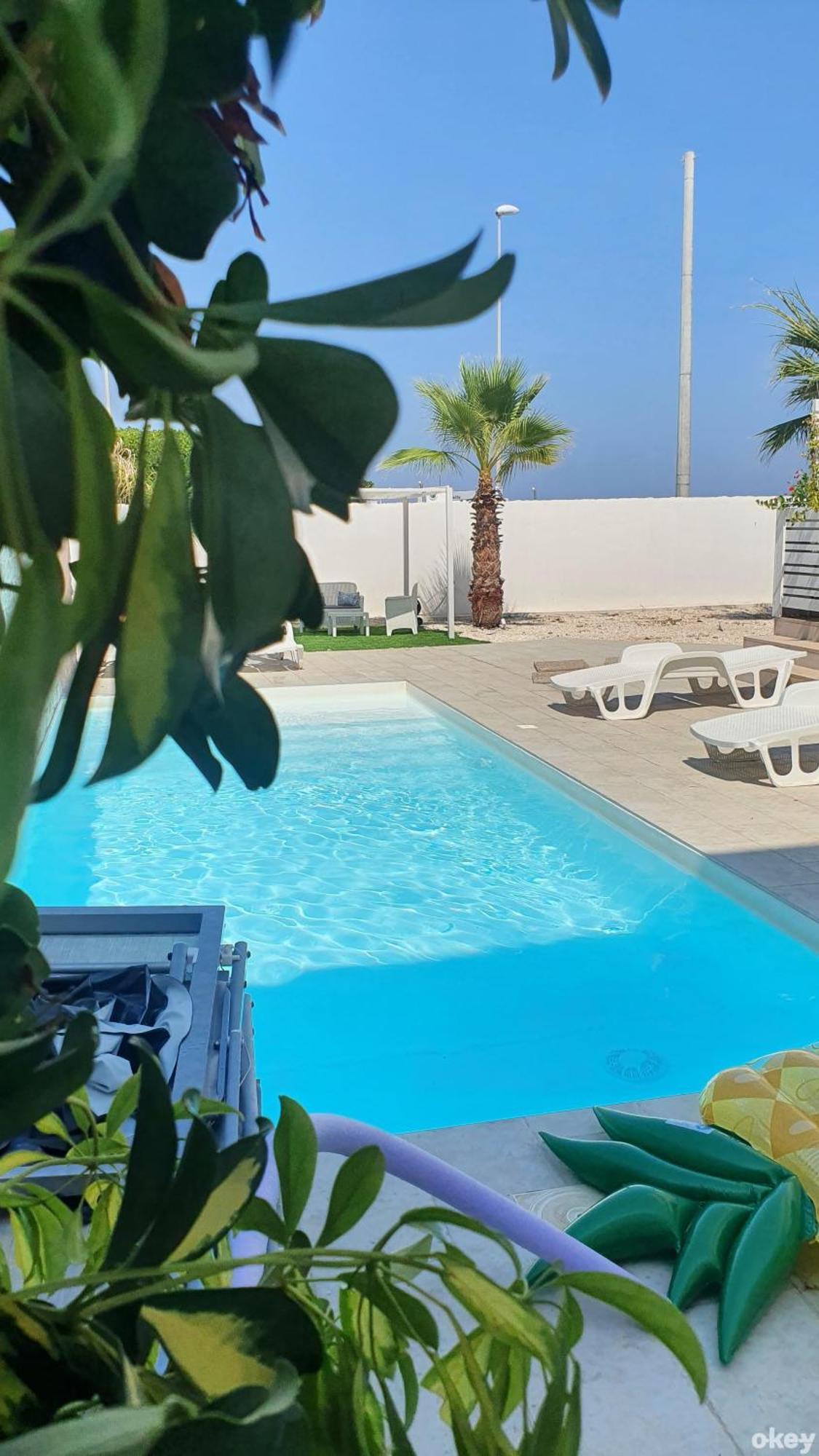 Villa Mediterranea Apartments - Seaview, Pool & Garden Бари Екстериор снимка